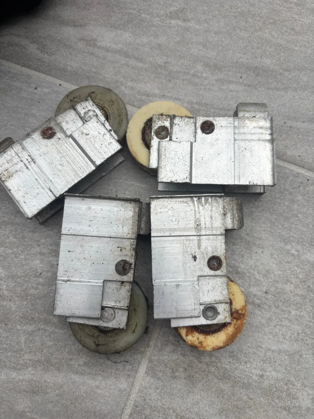 Replace vs repair sliding door rollers comparison